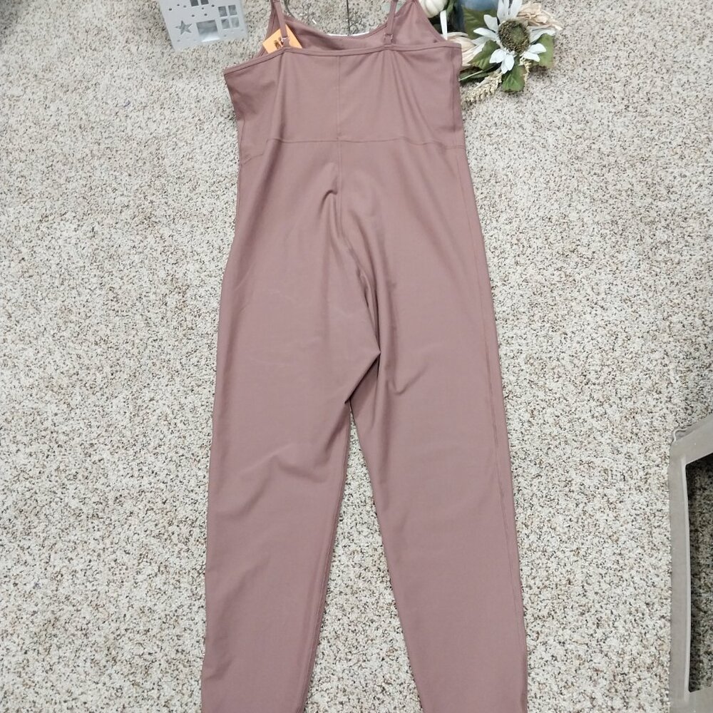 3397 Size XL Old Navy Active Go-Dry One Piece, Brown. NWOT - Picture 4 of 8